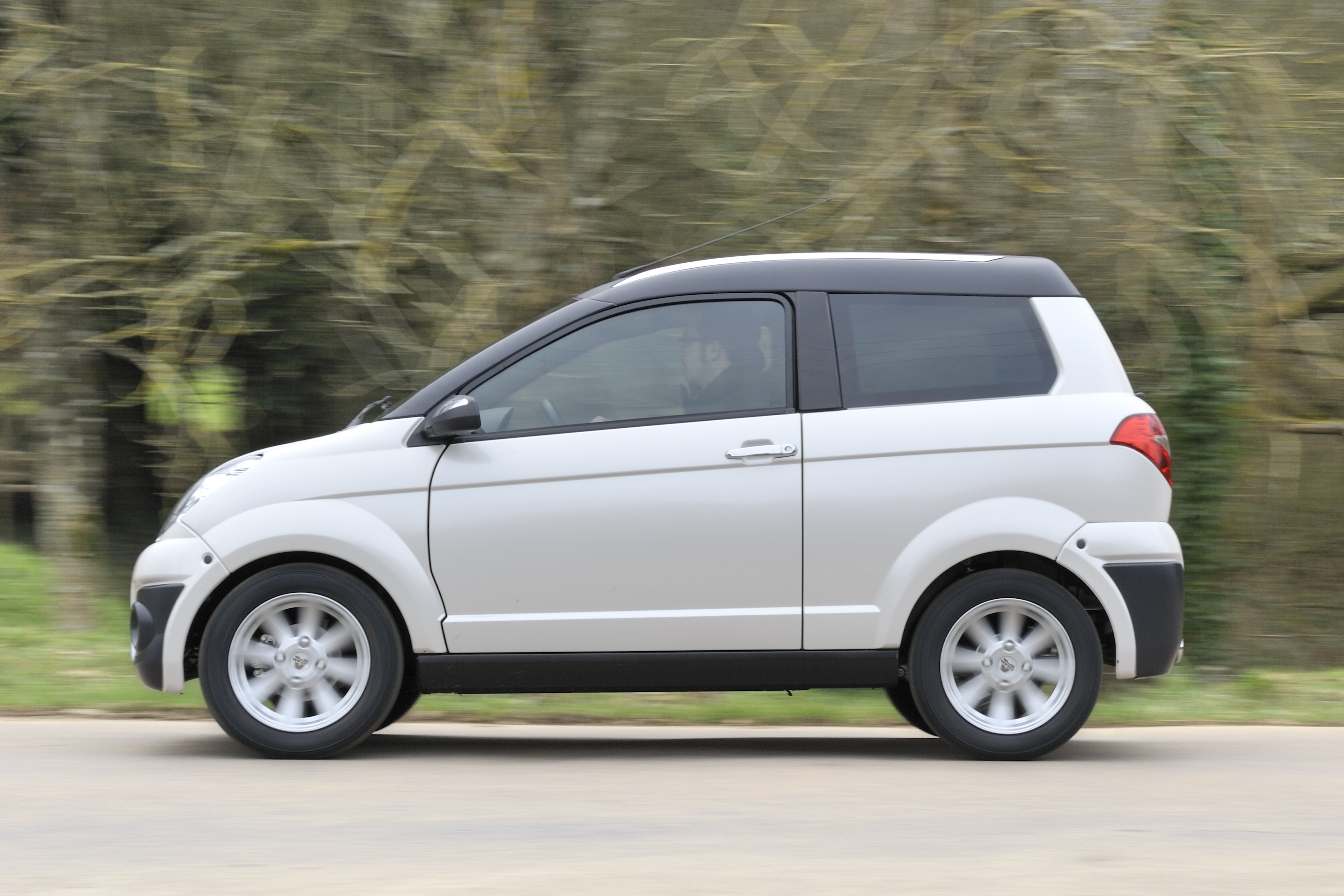 voiture sans permis aixam 2013